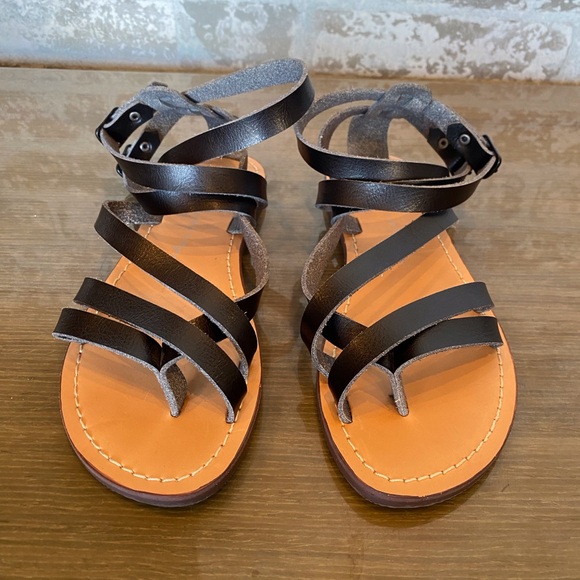 Like New Free People Vegan Leather Black Strappy Gladiator Style Sandal - Picture 5 of 5